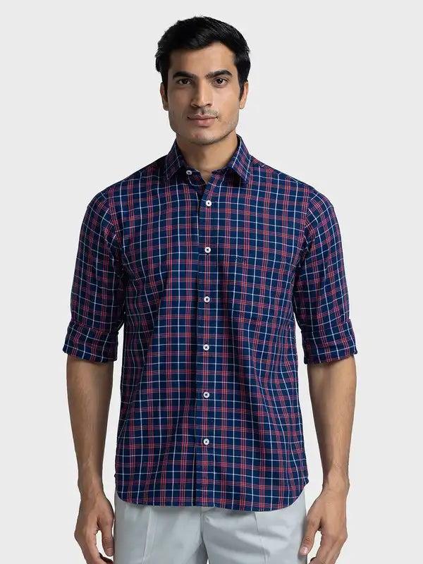 Men Tailored Fit Red Shirt