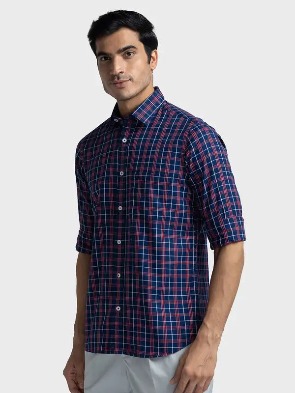 Men Tailored Fit Red Shirt