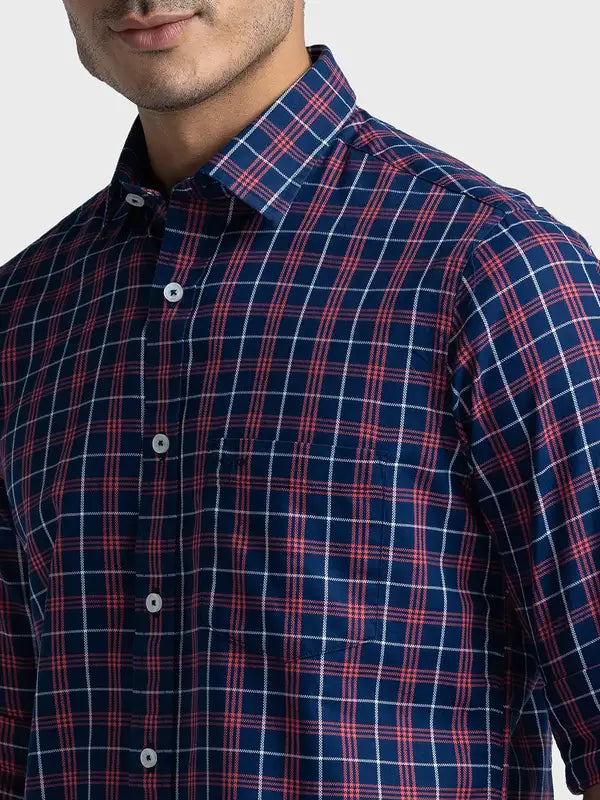 Men Tailored Fit Red Shirt