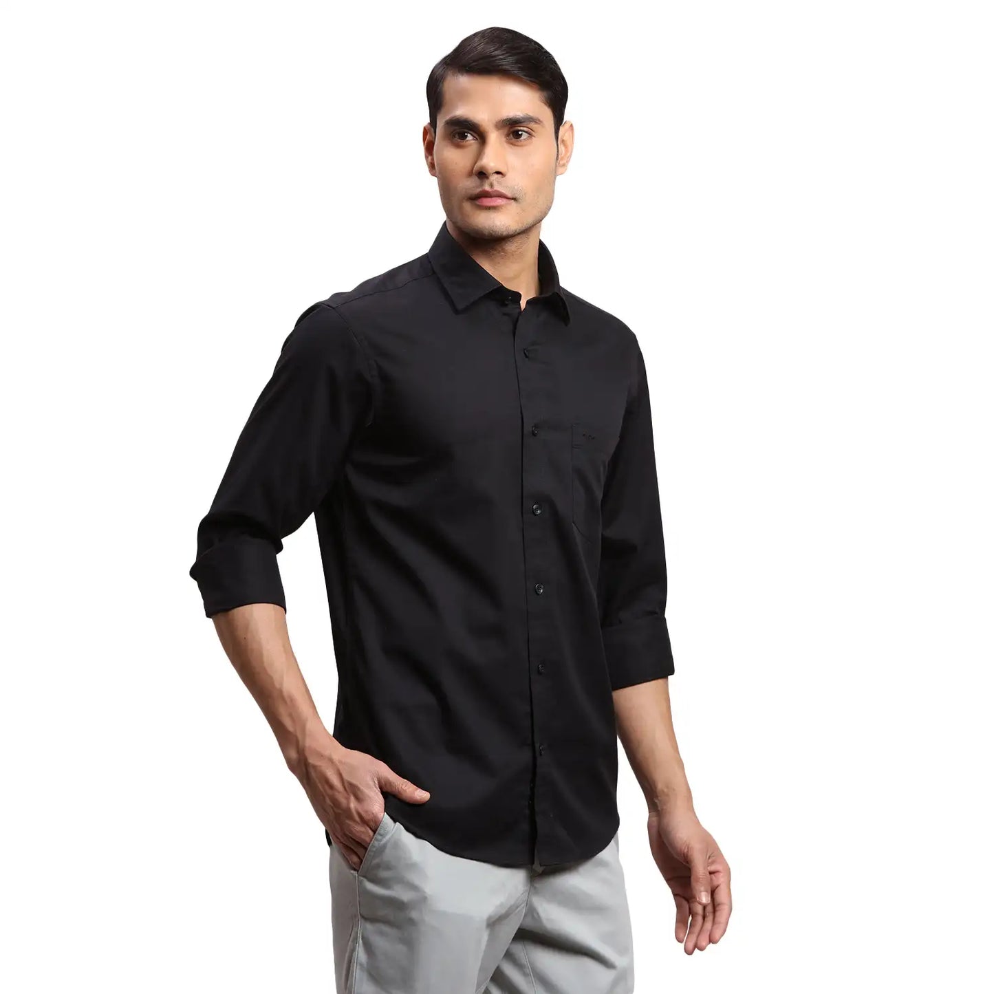 Men Red Regular Fit Solid Piece Dyed Cotton Full Sleeves Shirts