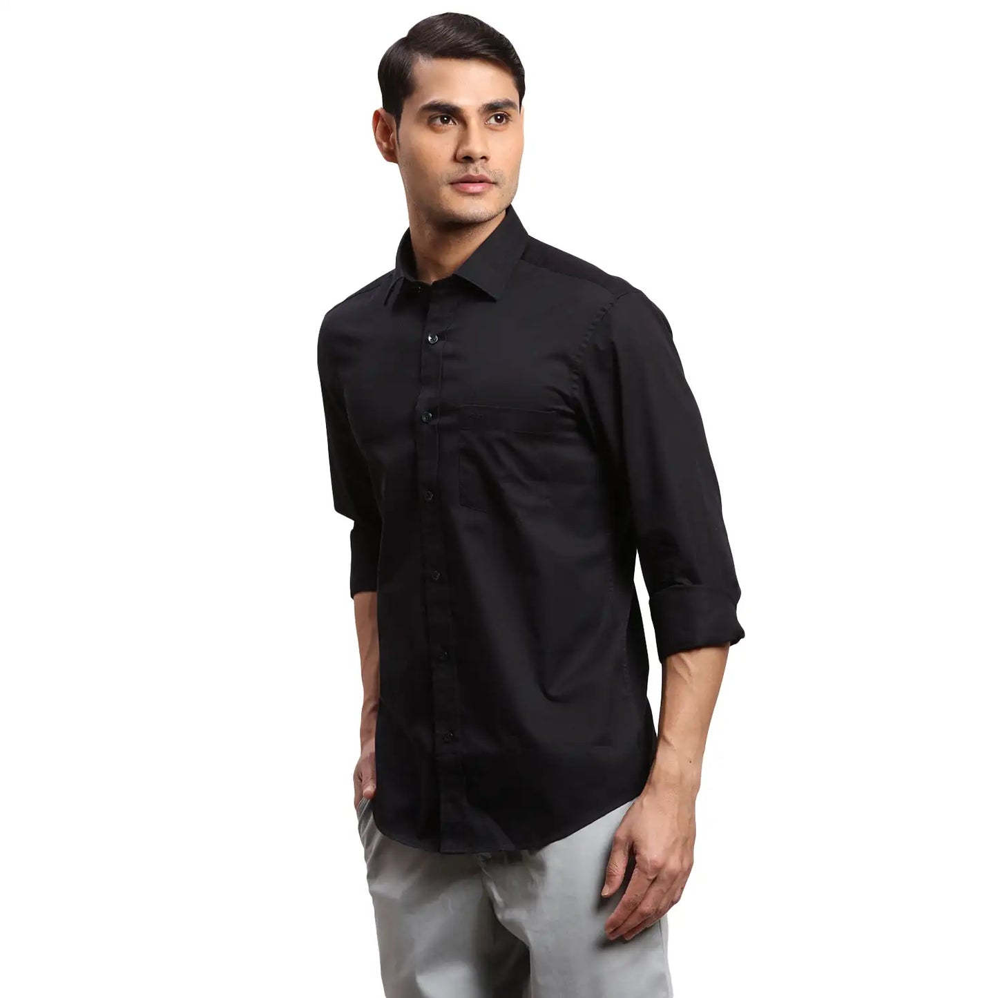 Men Red Regular Fit Solid Piece Dyed Cotton Full Sleeves Shirts