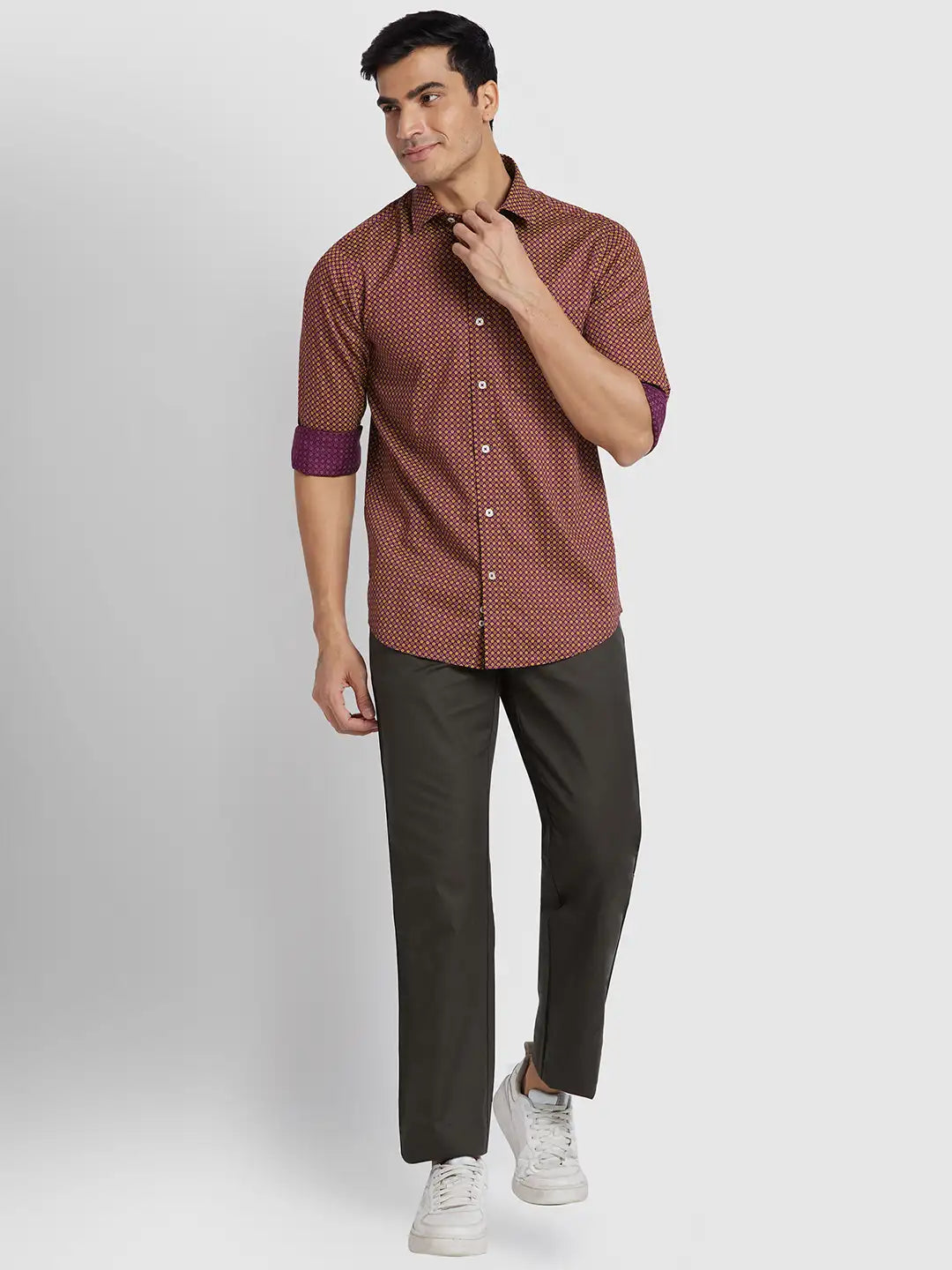 Men Khaki Tailored Fit Solid Cotton Blend Trouser