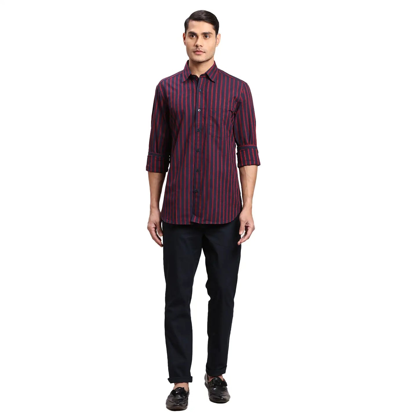 Men Violet Regular Fit Yarn Dyed Cotton Full Sleeves Shirts