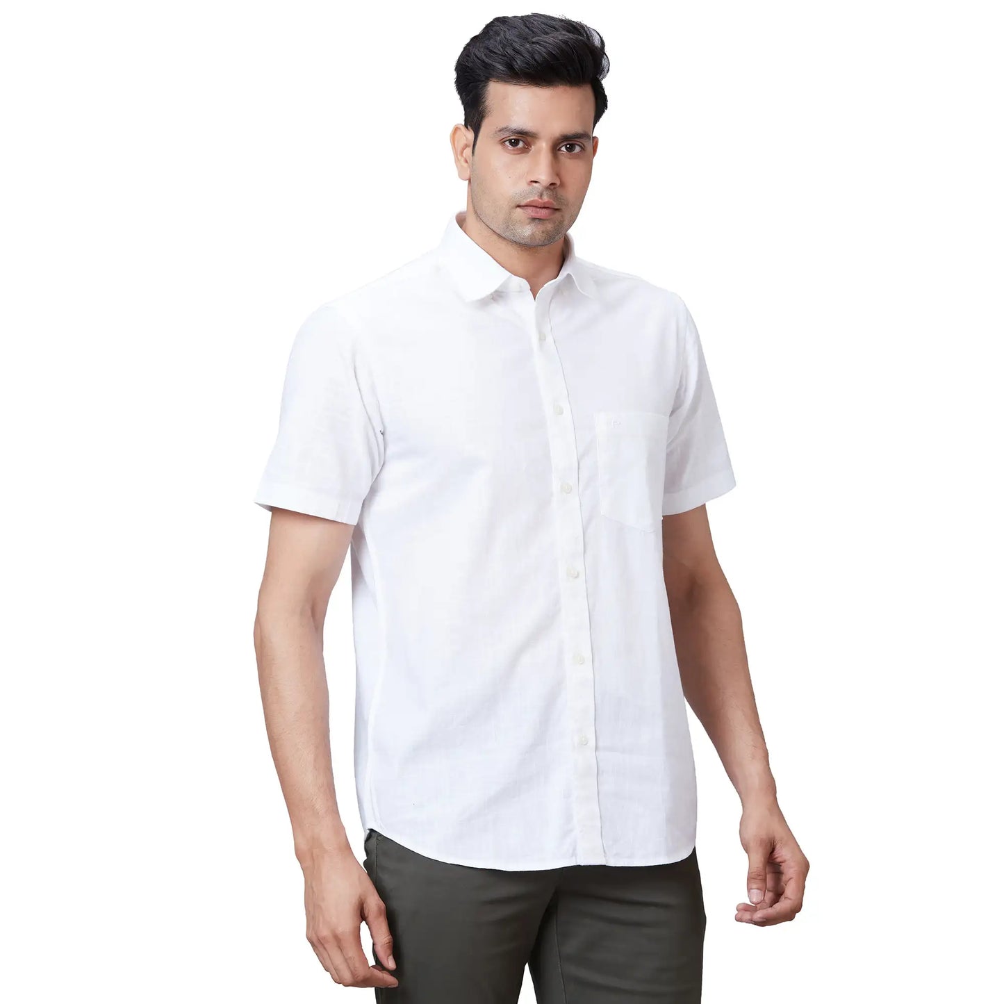 Men Blue Tailored Fit Solid Cotton Half Sleeve Shirts