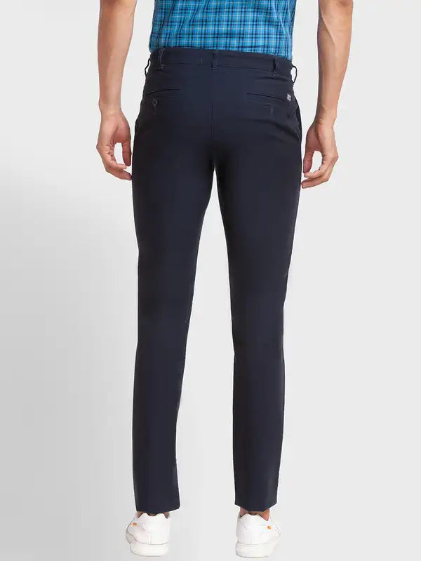 Men Regular Fit Grey Chinos