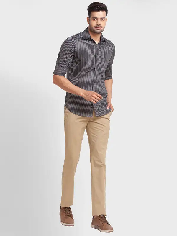 Men Contemporary Fit Green Trouser