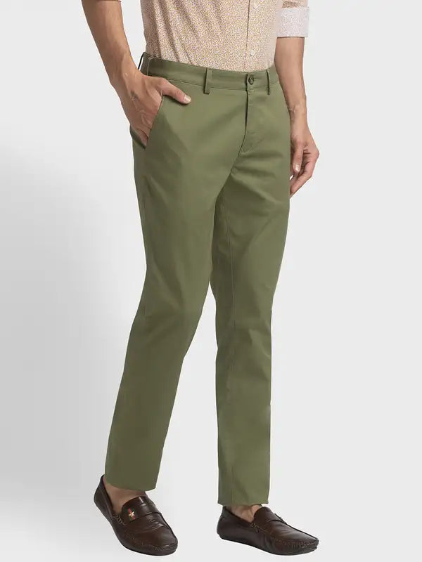 Men Contemporary Fit Fawn Chinos