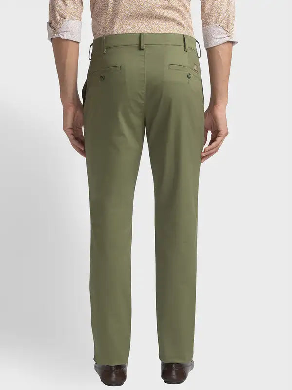 Men Contemporary Fit Fawn Chinos