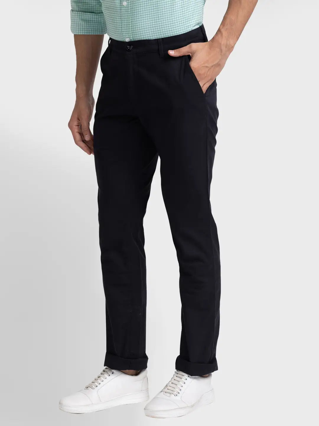 Men Green Contemporary Fit Solid Piece Dyed Cotton Blend Trouser