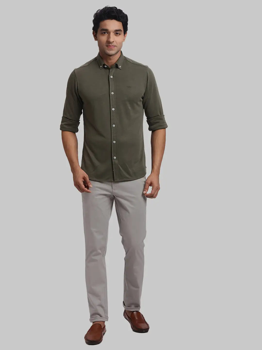 ColorPlus Regular Fit Solid Medium Khaki Trouser