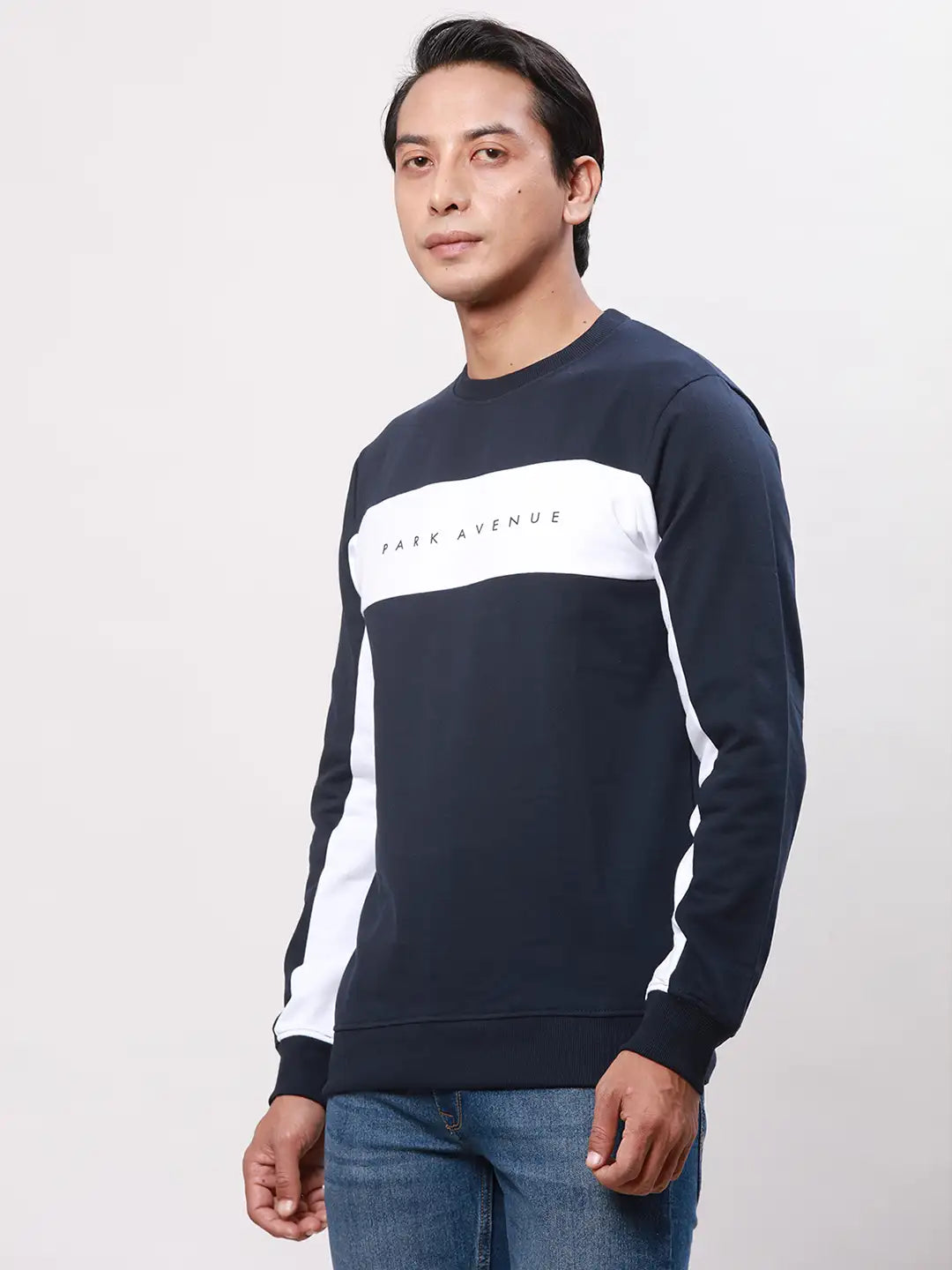 Park Avenue Men Red Print Slim Fit Cotton Blend Crew Neck Sweatshirt