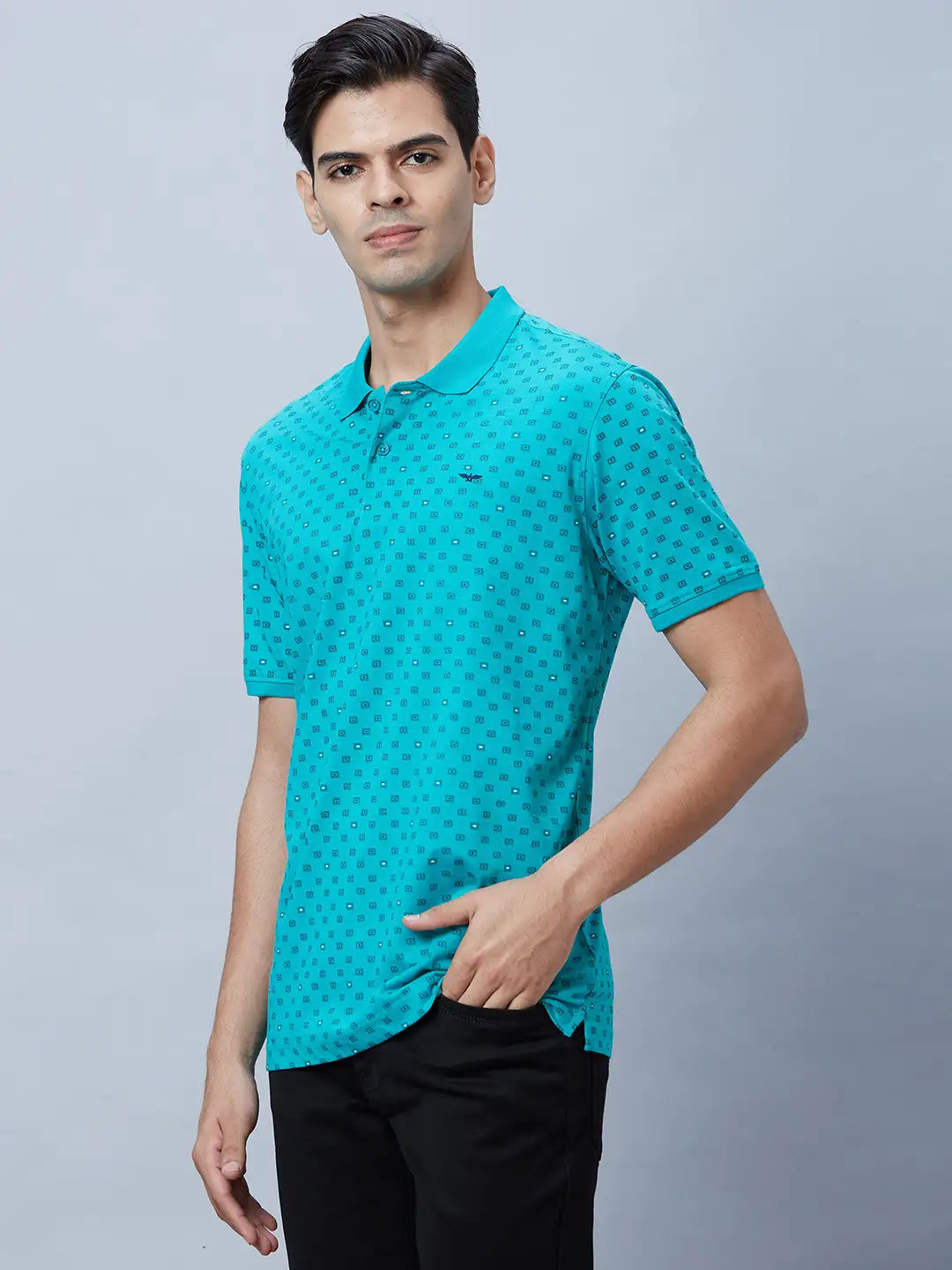 Men Green Slim Fit Solid Cotton T-Shirt