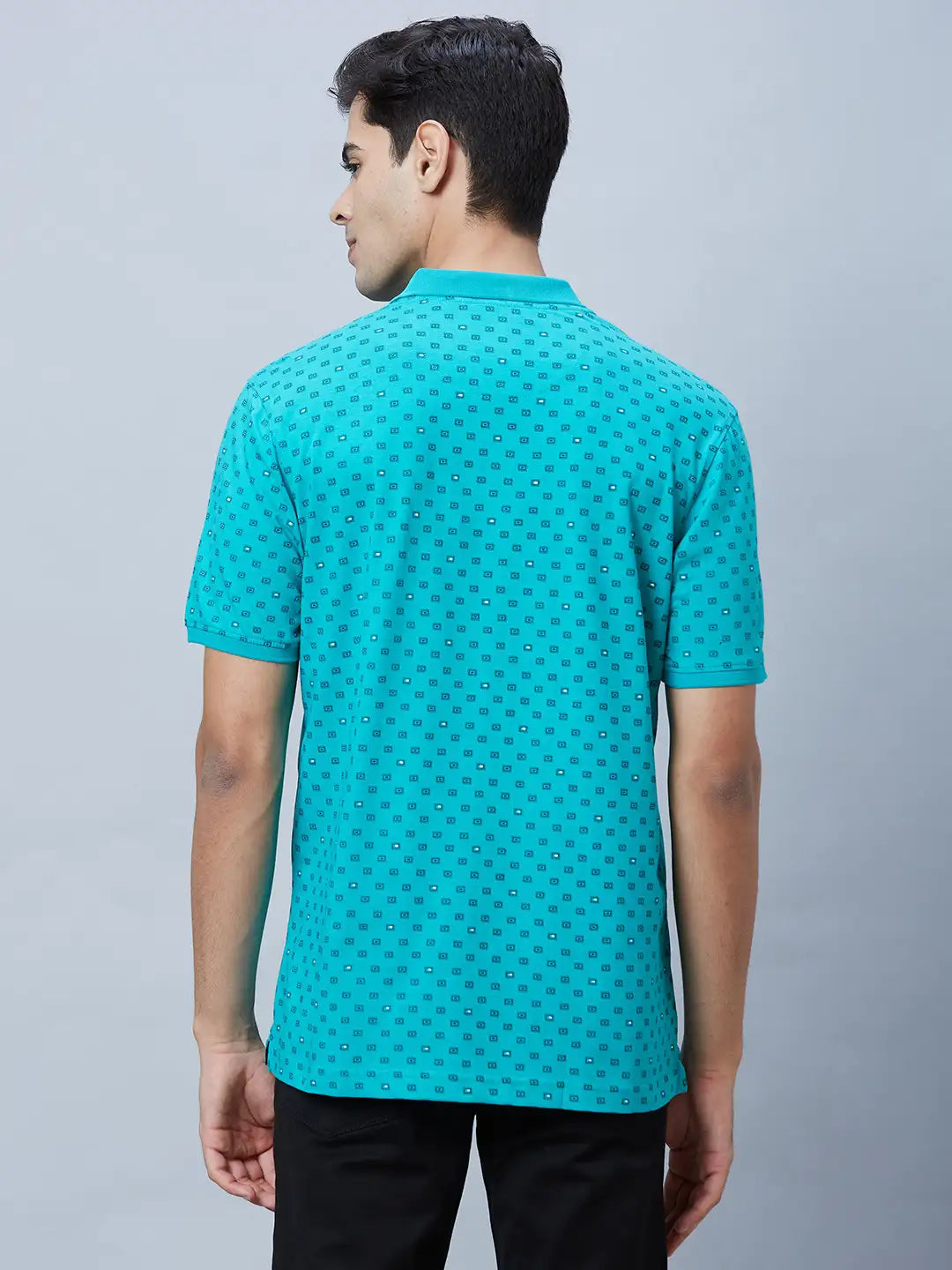 Men Green Slim Fit Solid Cotton T-Shirt