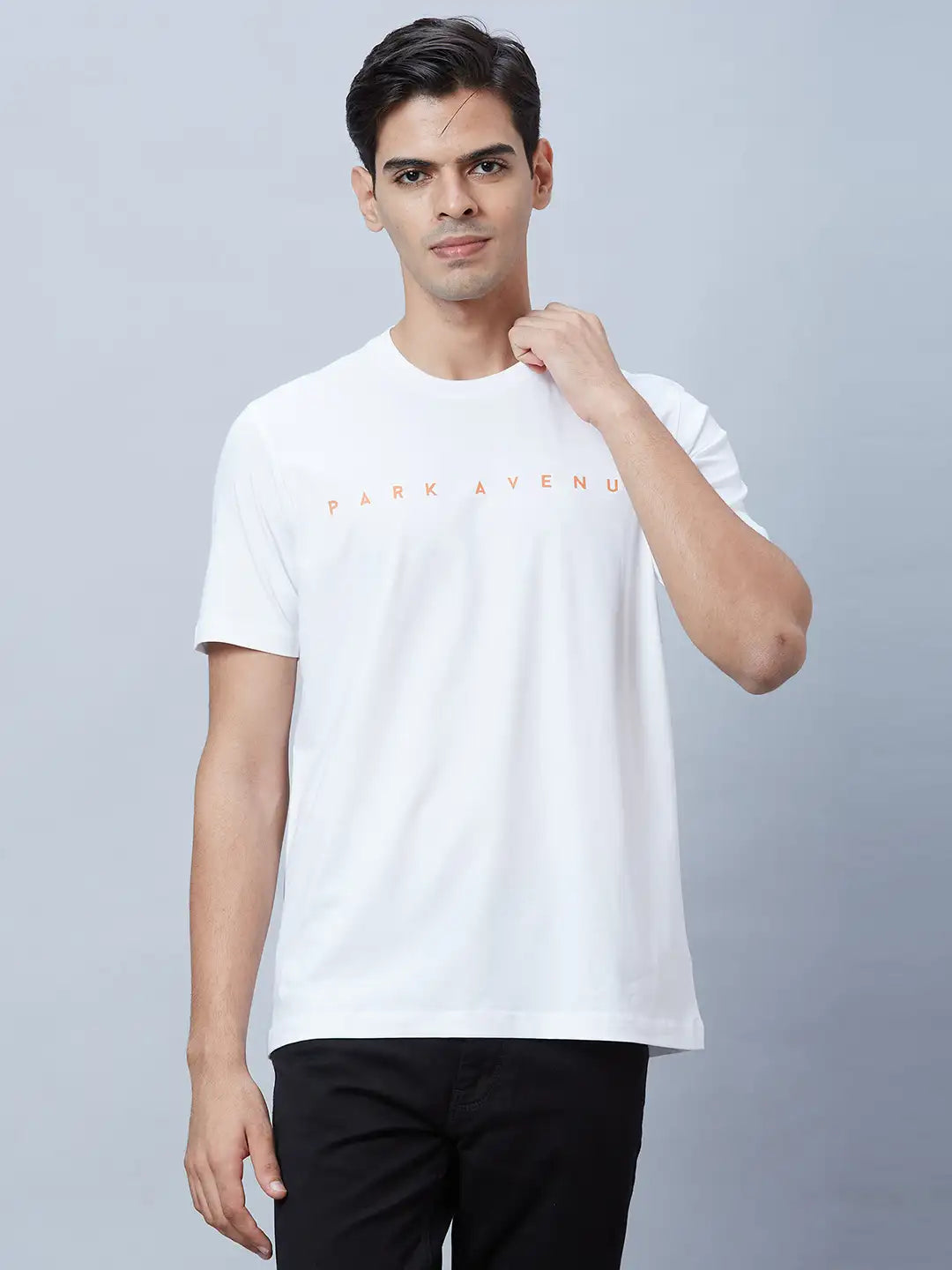 Men Grey Slim Fit Solid Cotton Blend T-Shirt