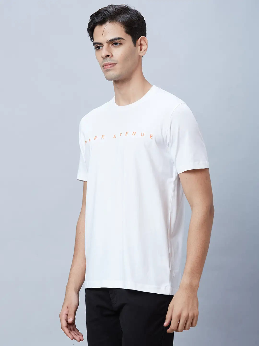 Men Grey Slim Fit Solid Cotton Blend T-Shirt