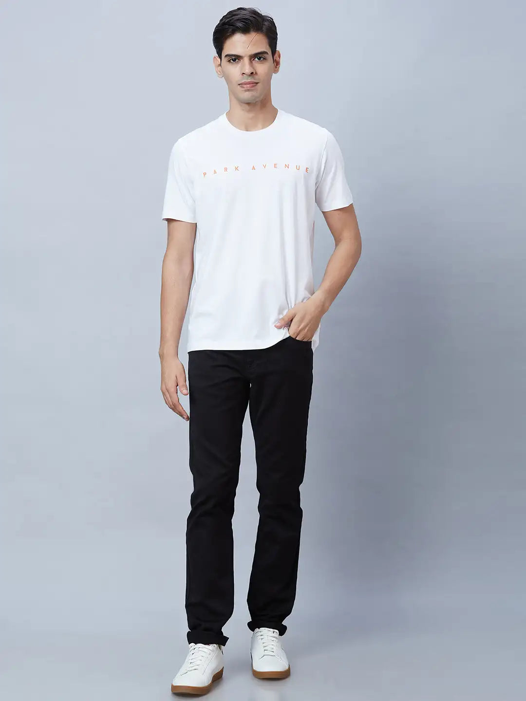Men Grey Slim Fit Solid Cotton Blend T-Shirt