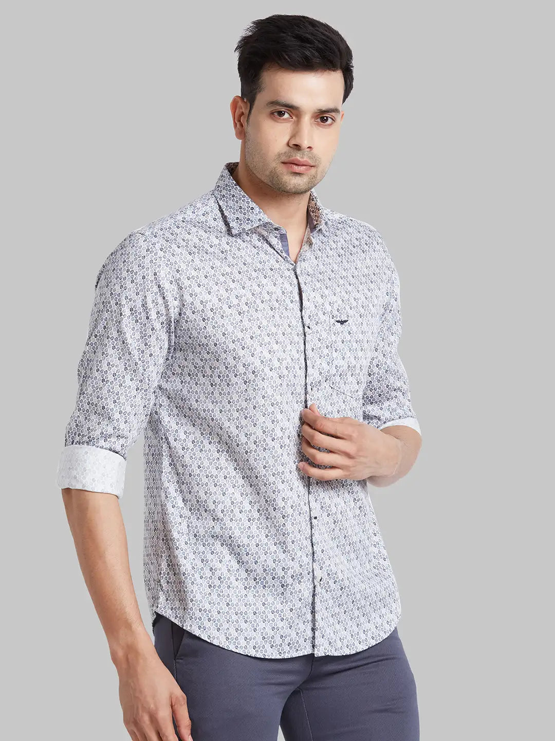 Men Grey Slim Fit Checks Cotton Shirts