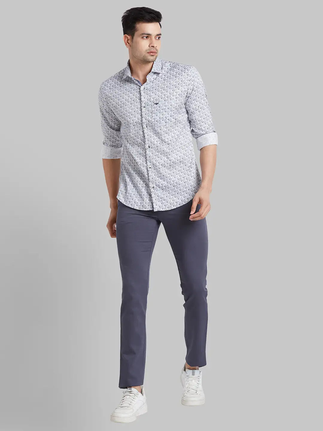 Men Grey Slim Fit Checks Cotton Shirts