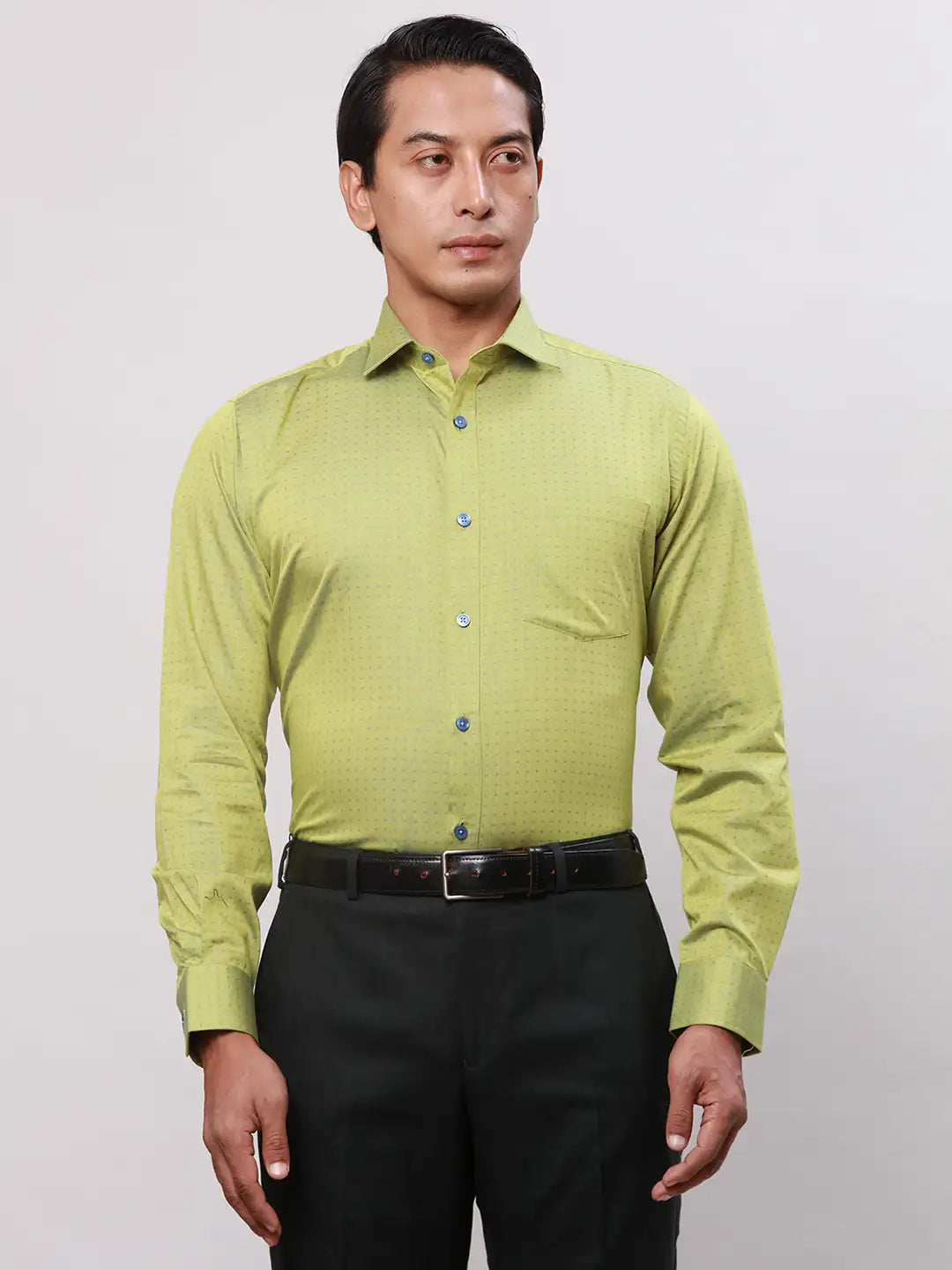 Park Avenue Men White Solid Slim Fit Cotton Blend Wing Collar Shirt