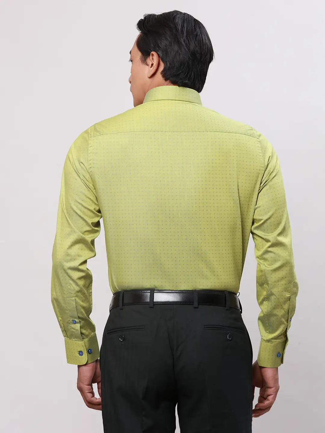 Park Avenue Men White Solid Slim Fit Cotton Blend Wing Collar Shirt