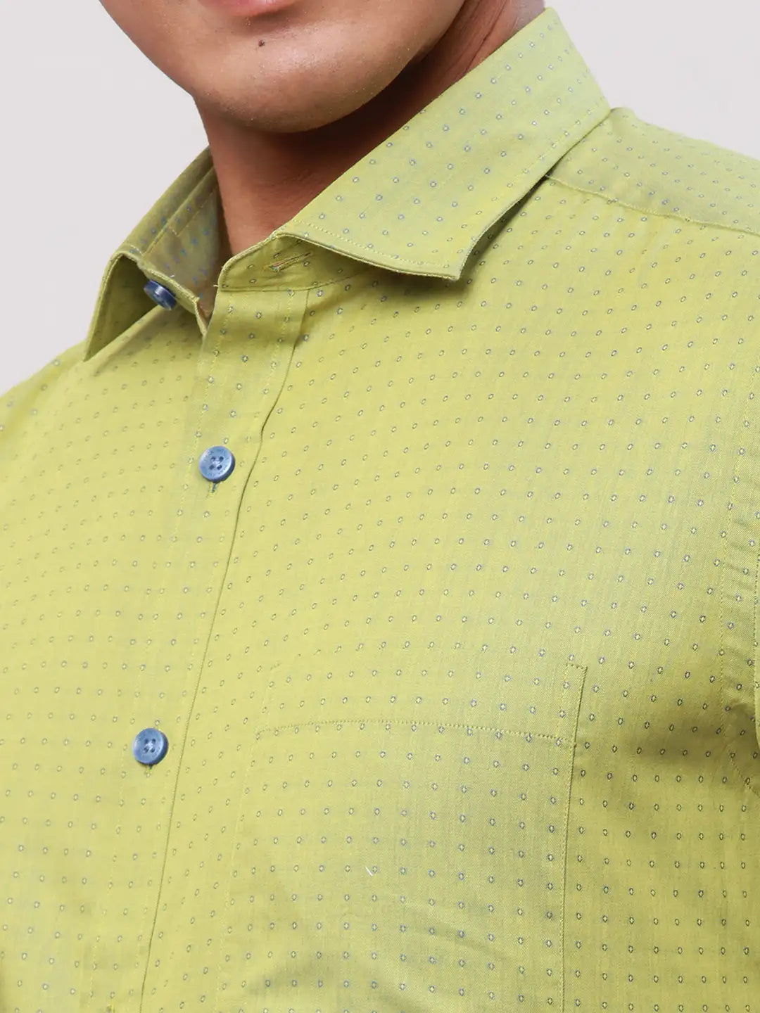 Park Avenue Men White Solid Slim Fit Cotton Blend Wing Collar Shirt