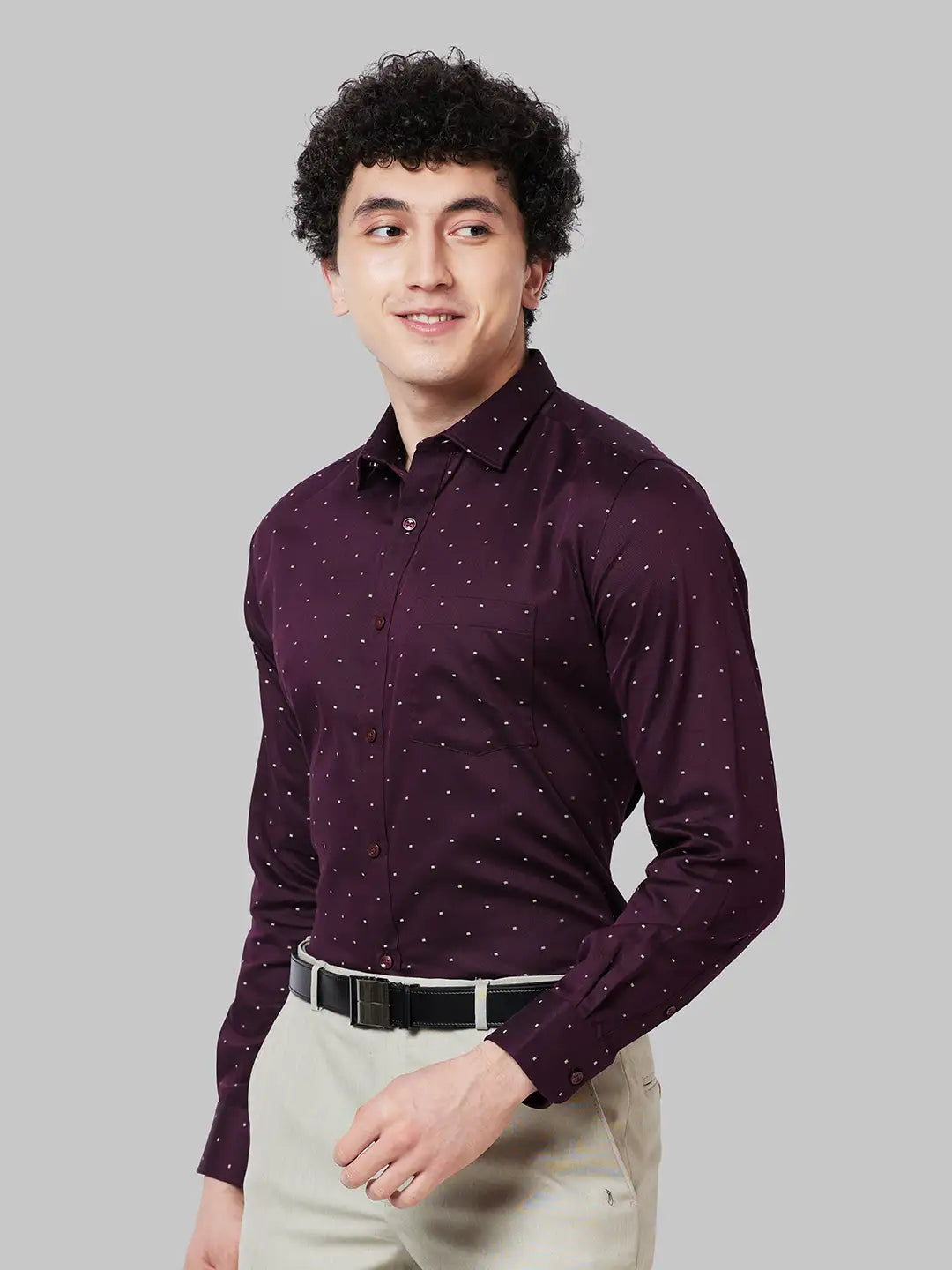 Men Regular Fit Maroon Shirt
