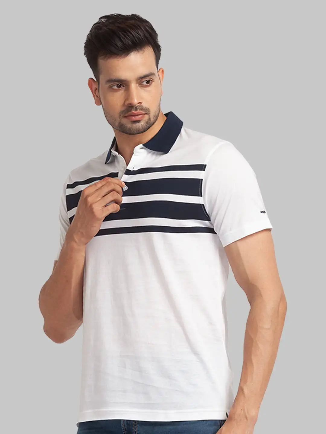 Men Slim Fit Black T-Shirt & Polo