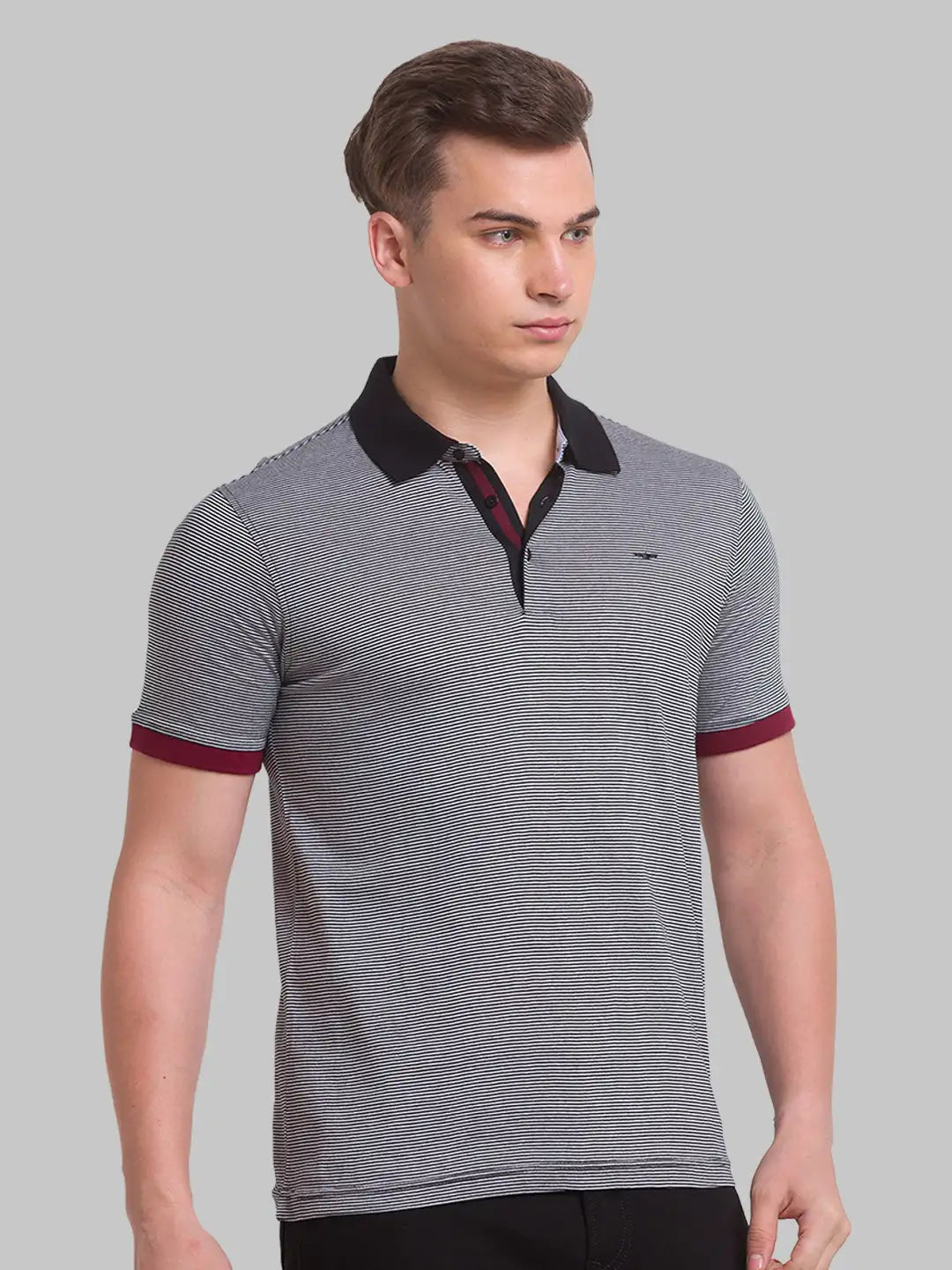 Men Slim Fit Green T-Shirt & Polo