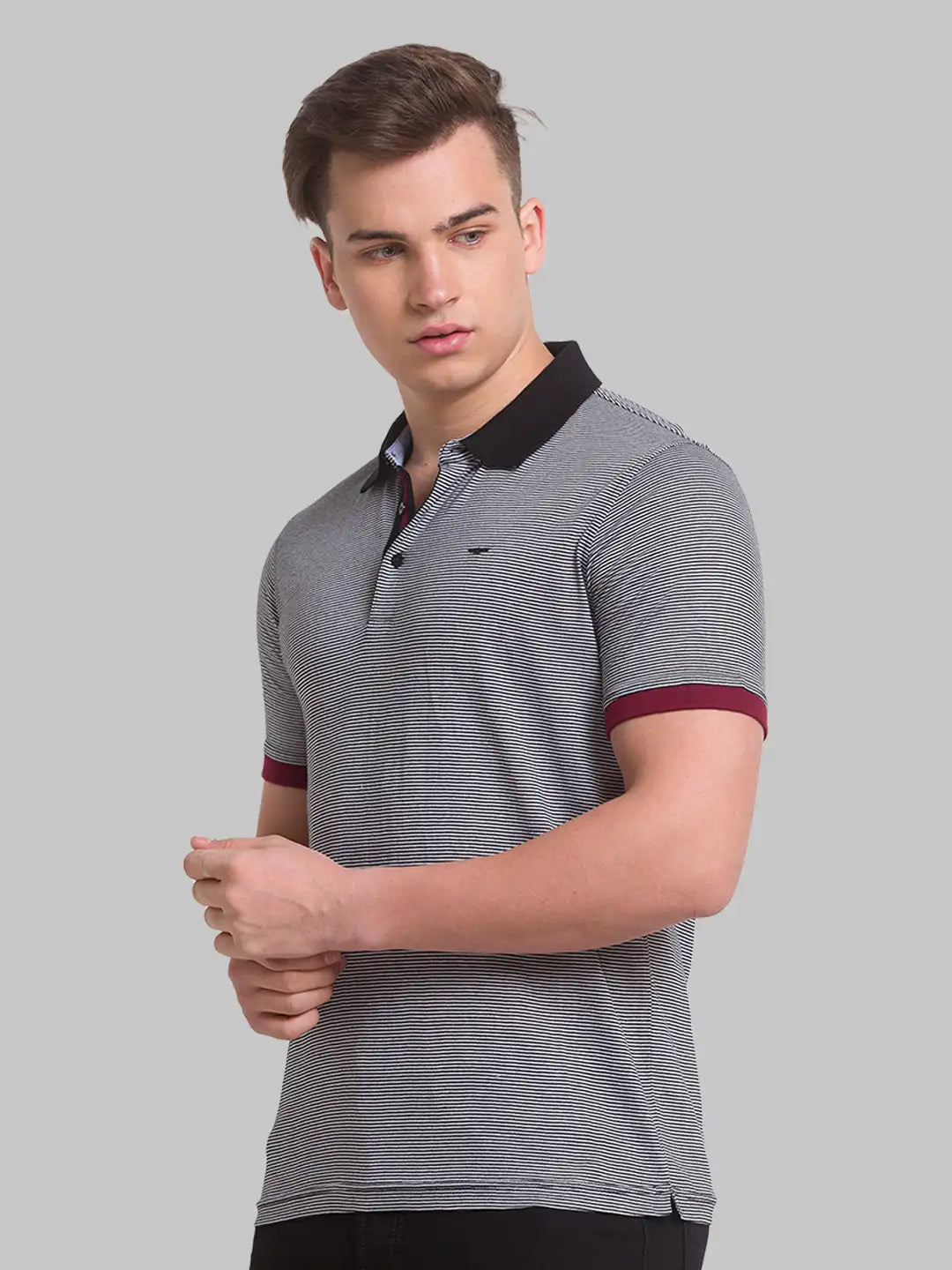 Men Slim Fit Green T-Shirt & Polo