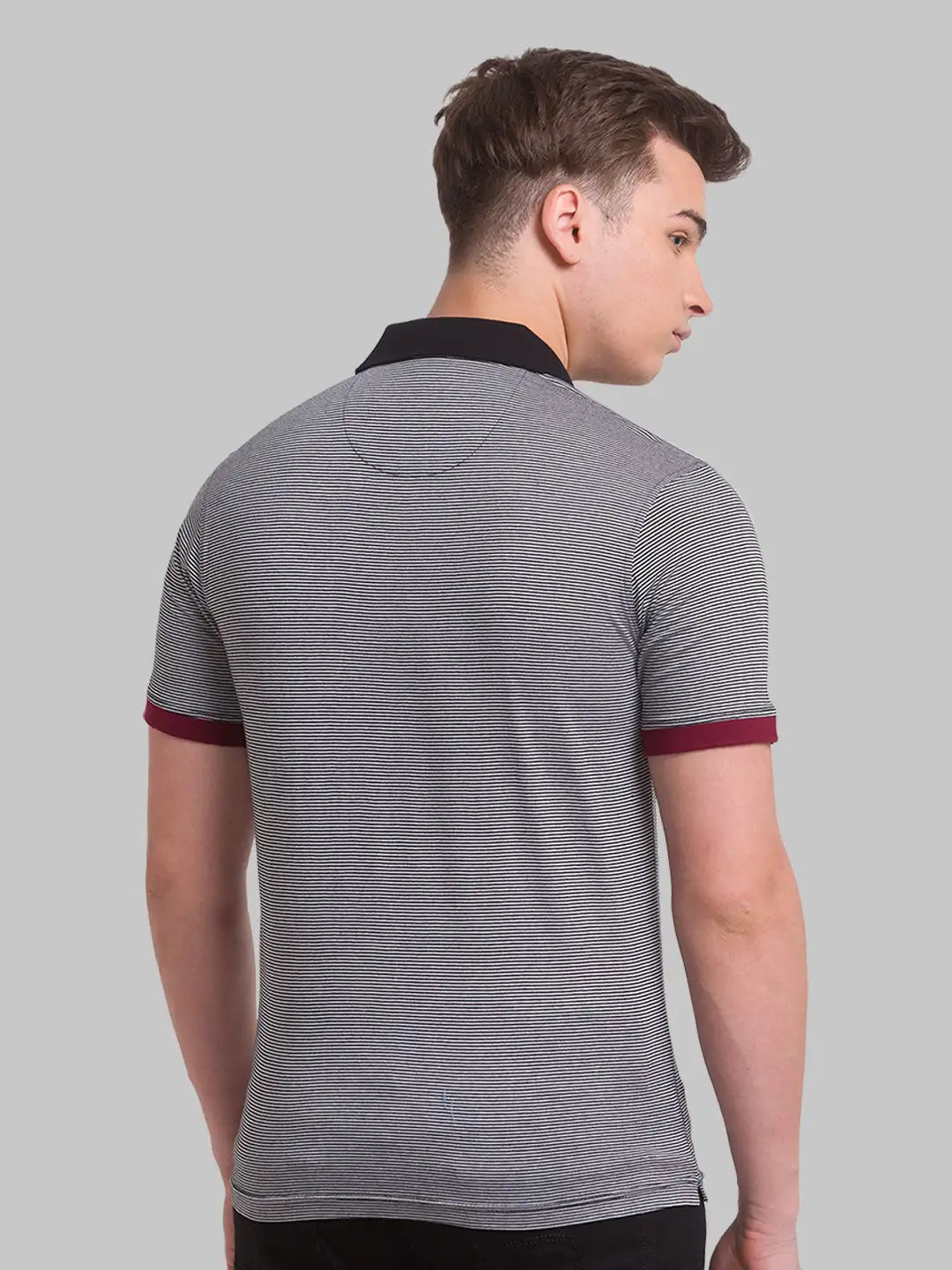 Men Slim Fit Green T-Shirt & Polo