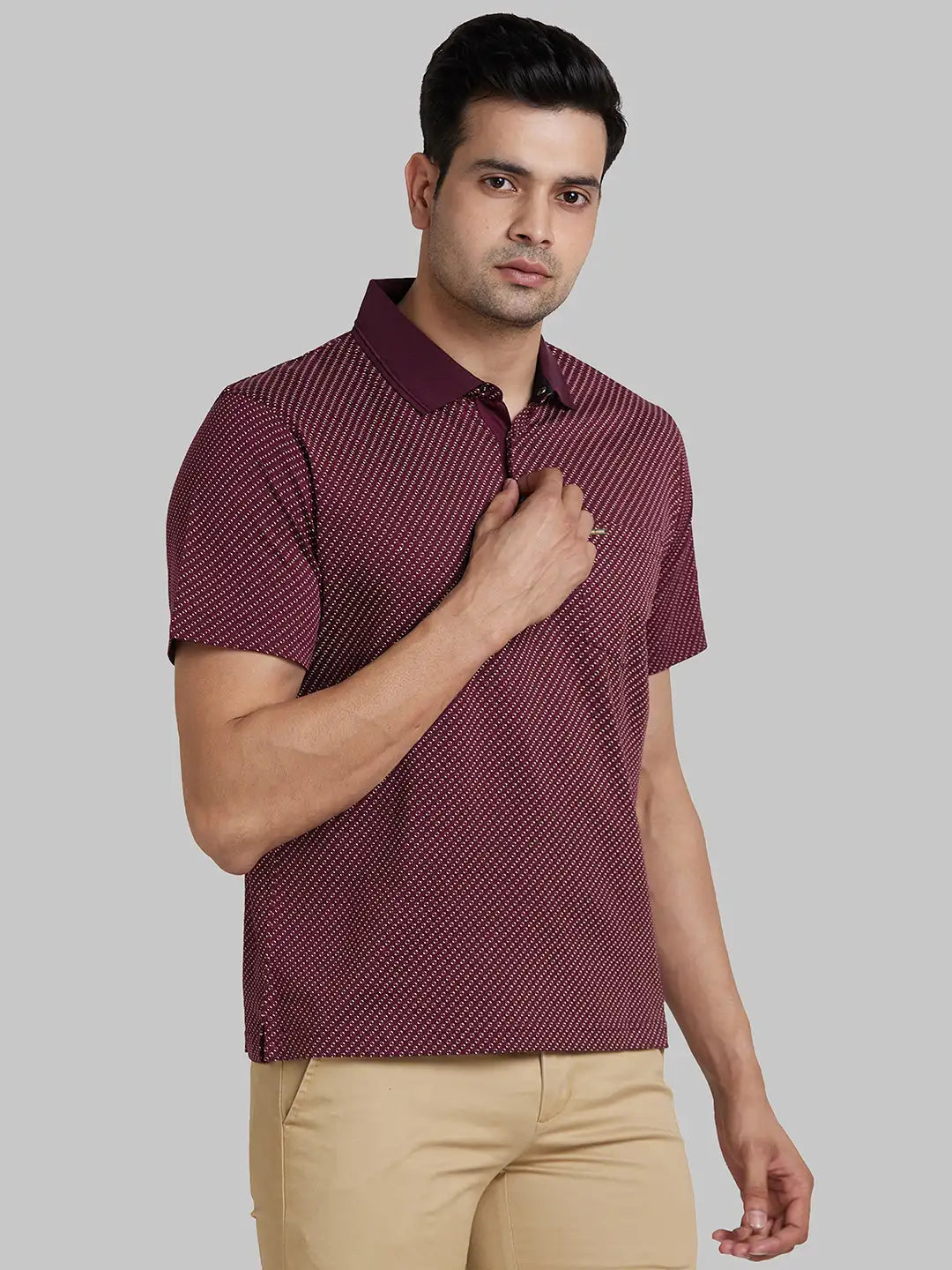 Park Avenue Men Black Solid Slim Fit Cotton Round Neck T-Shirt