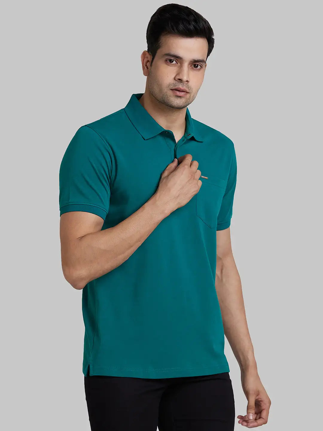 Park Avenue Men White Solid Slim Fit Cotton Round Neck T-Shirt