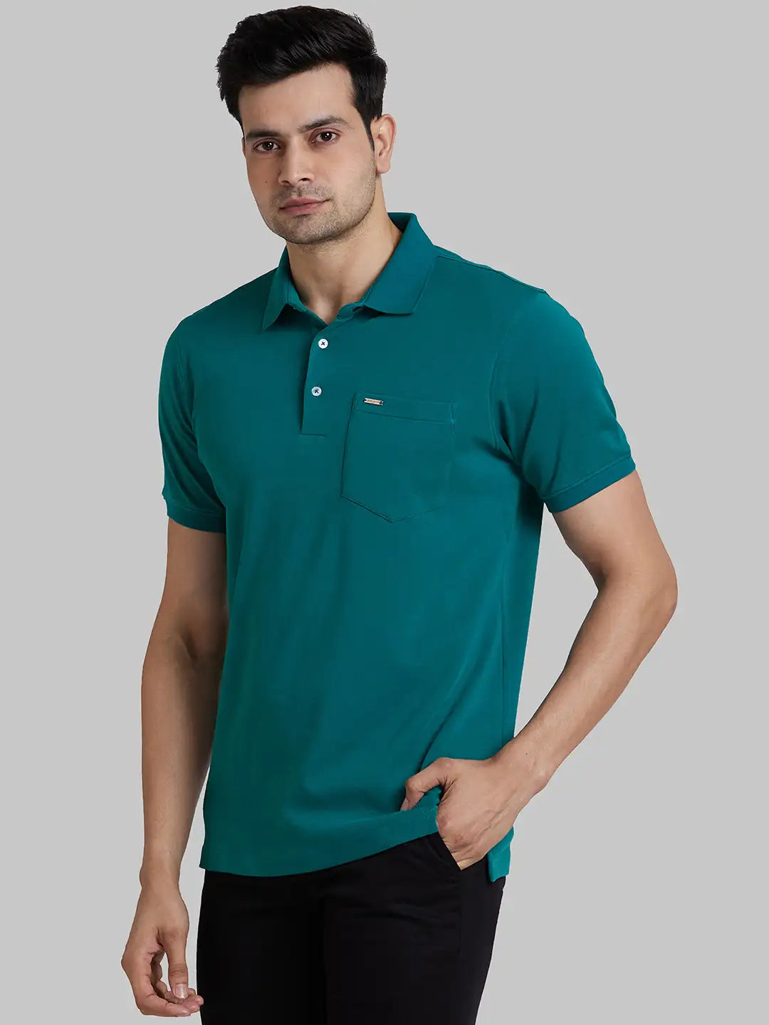 Park Avenue Men White Solid Slim Fit Cotton Round Neck T-Shirt