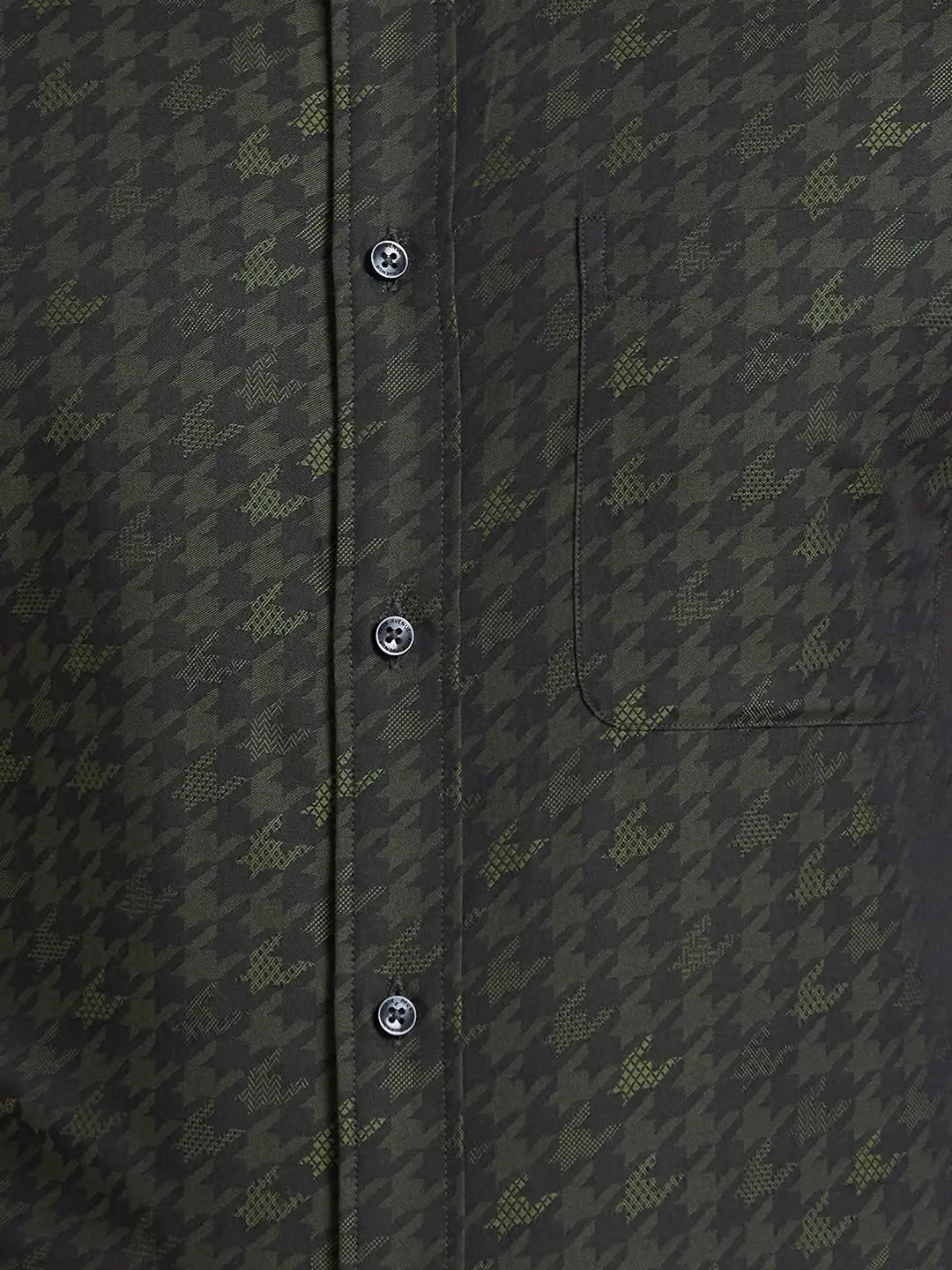 Park Avenue Men Violet Solid Luxus Fit Cotton Full Sleeve Shirt