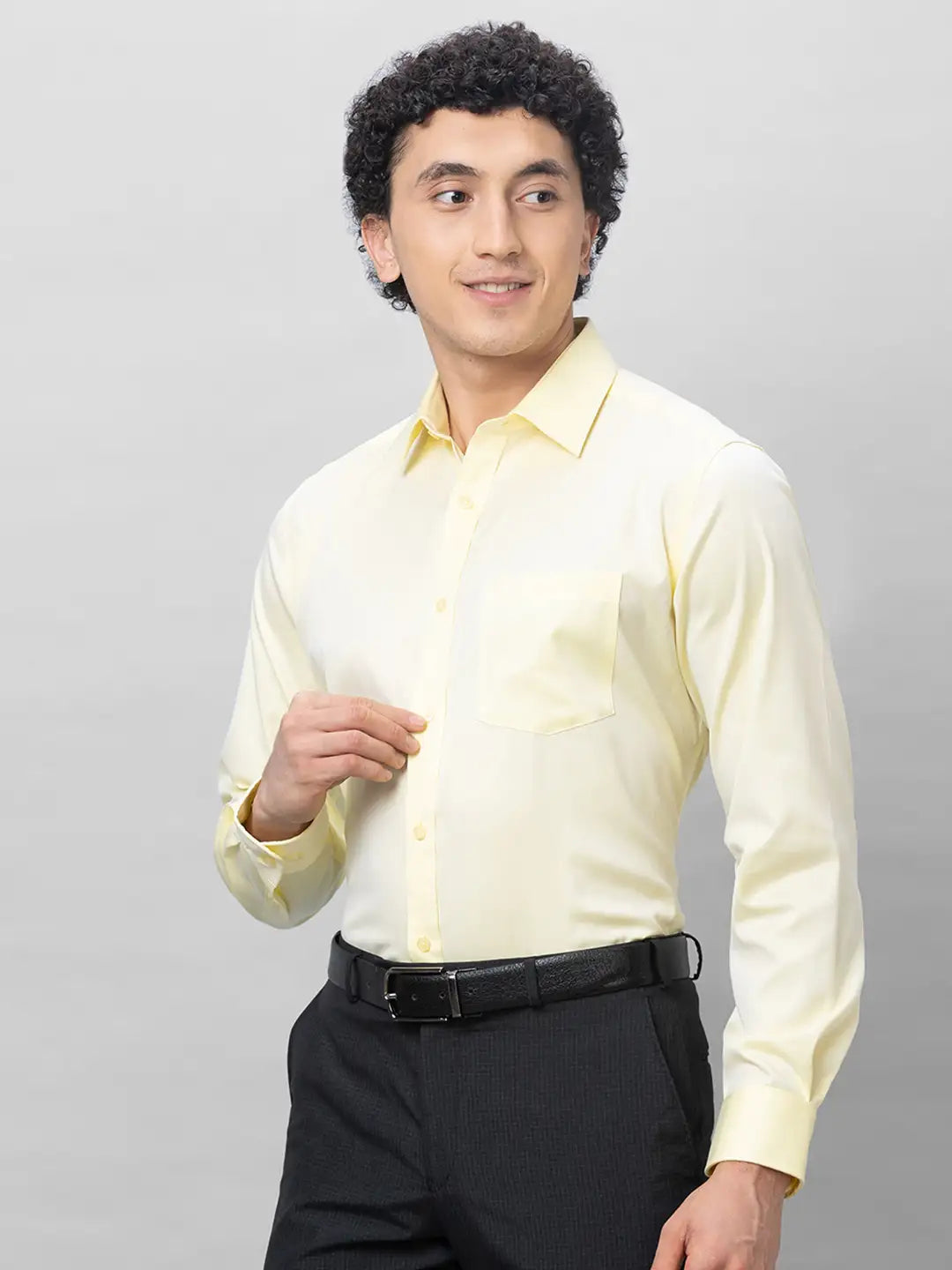 Park Avenue Men Yellow Checks Regular Fit Cotton Full Sleeve Ainsley Collar Shirt