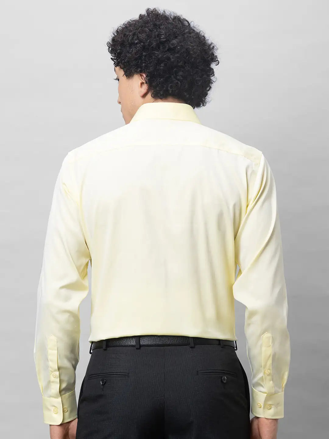Park Avenue Men Yellow Checks Regular Fit Cotton Full Sleeve Ainsley Collar Shirt