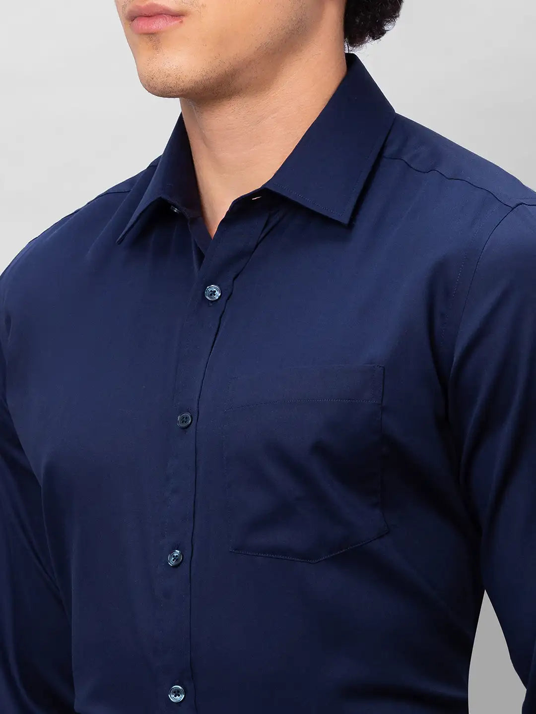 Park Avenue Men Green Solid Regular Fit Cotton Full Sleeve Ainsley Neck Shirt