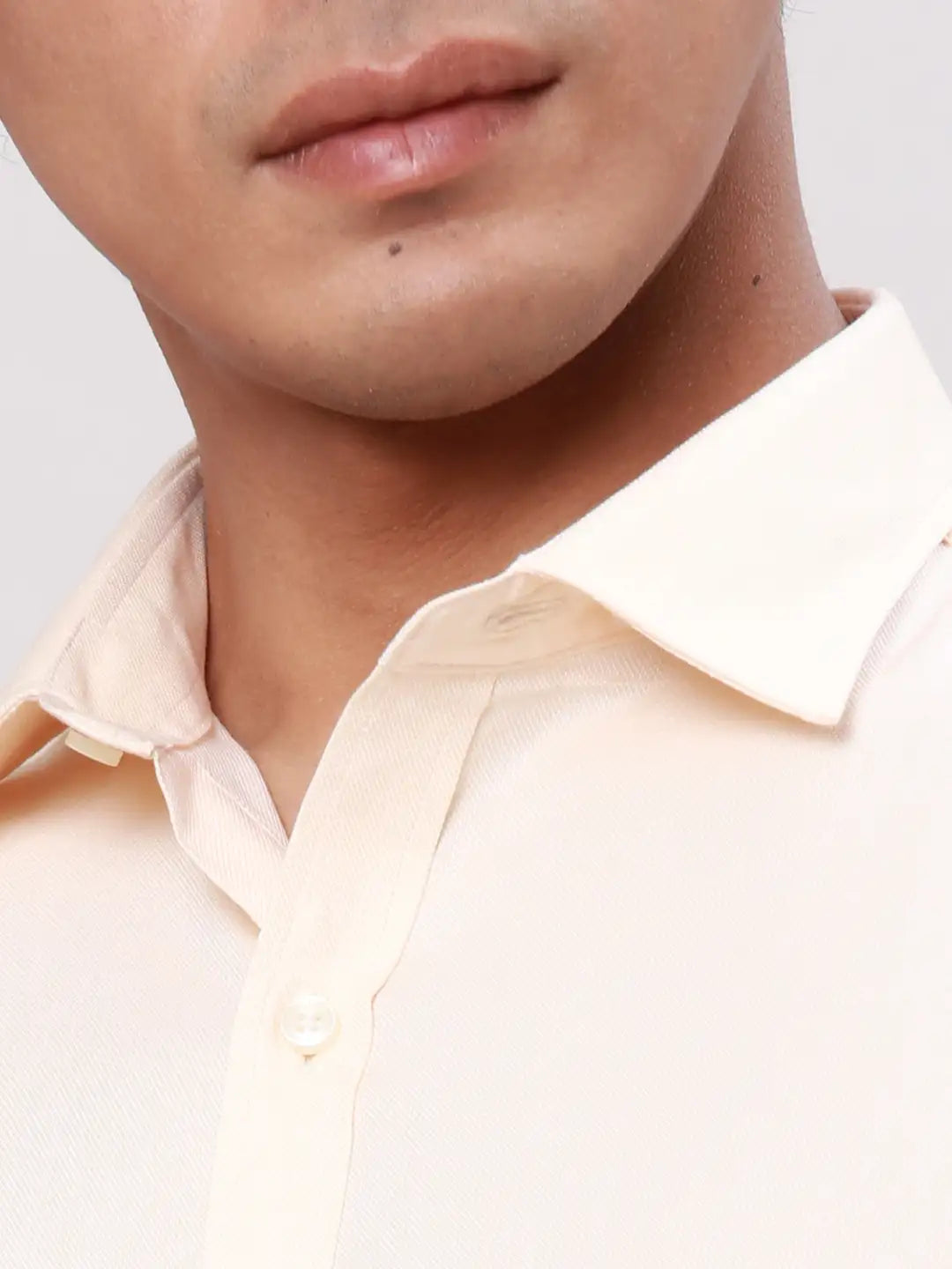 Park Avenue Men Yellow Structure Regular Fit Cotton Full Sleeve Ainsley Neck Shirt