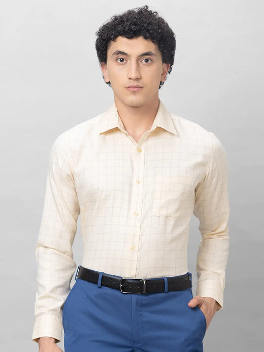 Park Avenue Men White Structure Regular Fit Cotton Blend Full Sleeve Cutaway Collar Shirt
