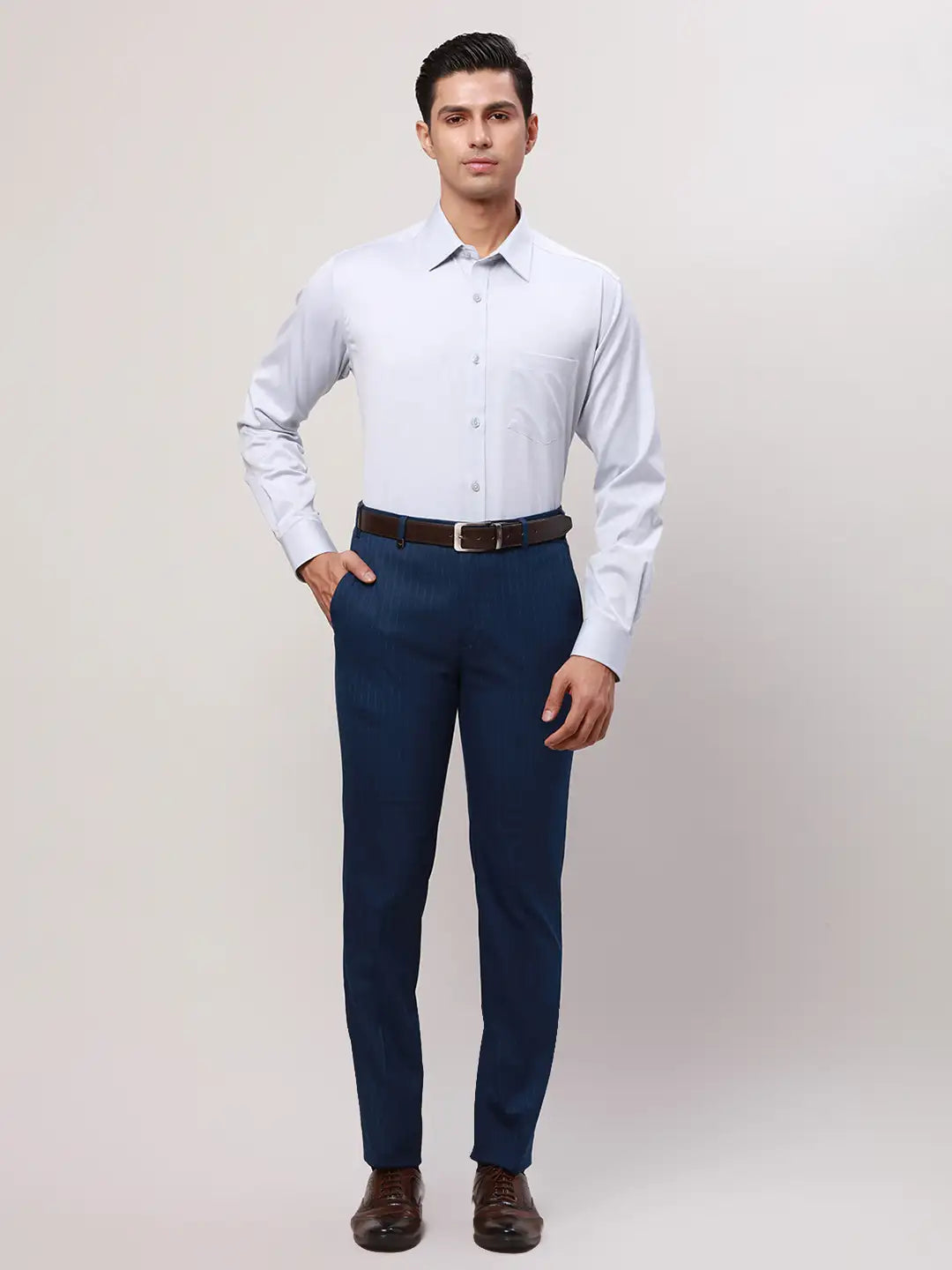 Park Avenue Men White Solid Regular Fit Cotton Full Sleeve Ainsley Collar Shirt