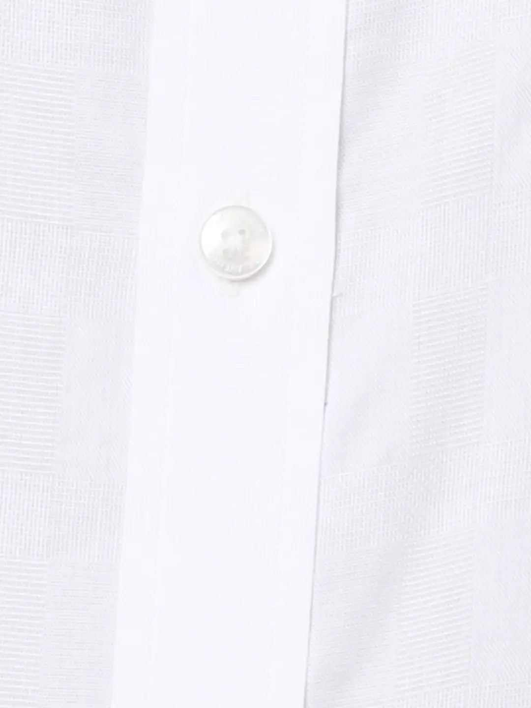 Park Avenue Men Blue Solid Regular Fit Cotton Half Sleeve Cutaway Collar Shirt