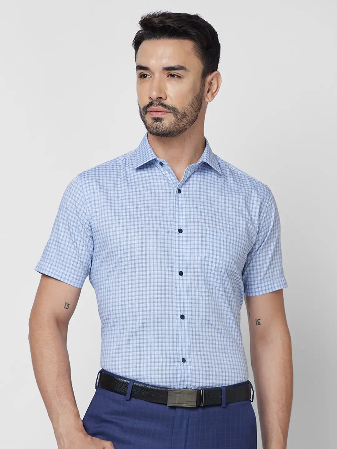 Park Avenue Men Blue Checks Regular Fit Cotton Half Sleeve Ainsley Collar Shirt