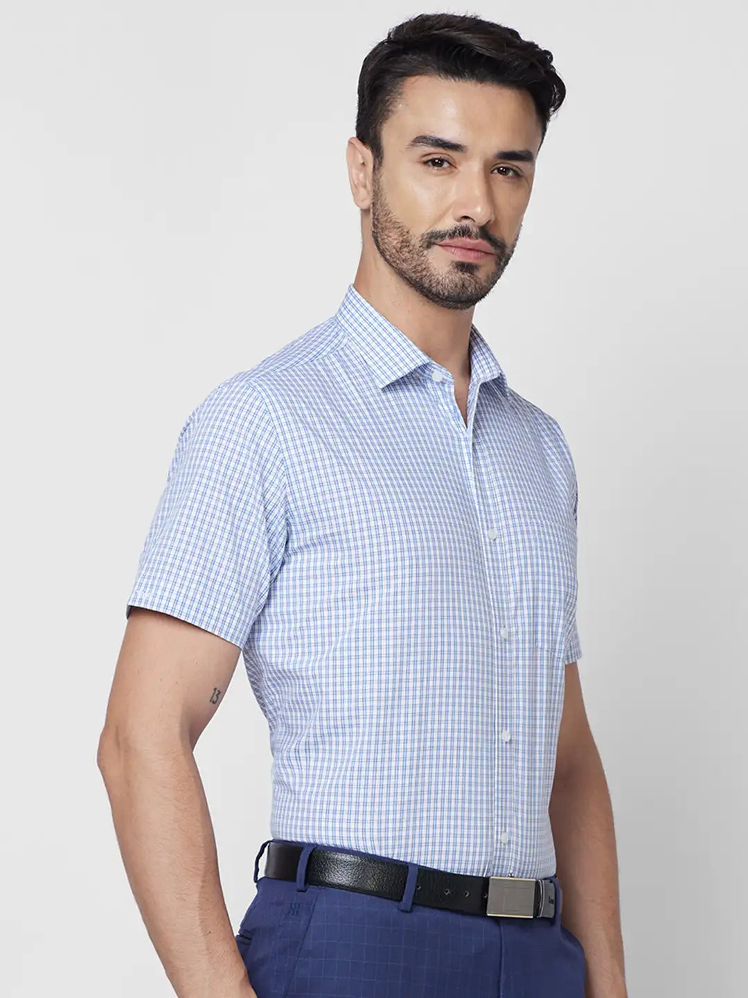 Park Avenue Men Grey Checks Regular Fit Cotton Half Sleeve Ainsley Collar Shirt