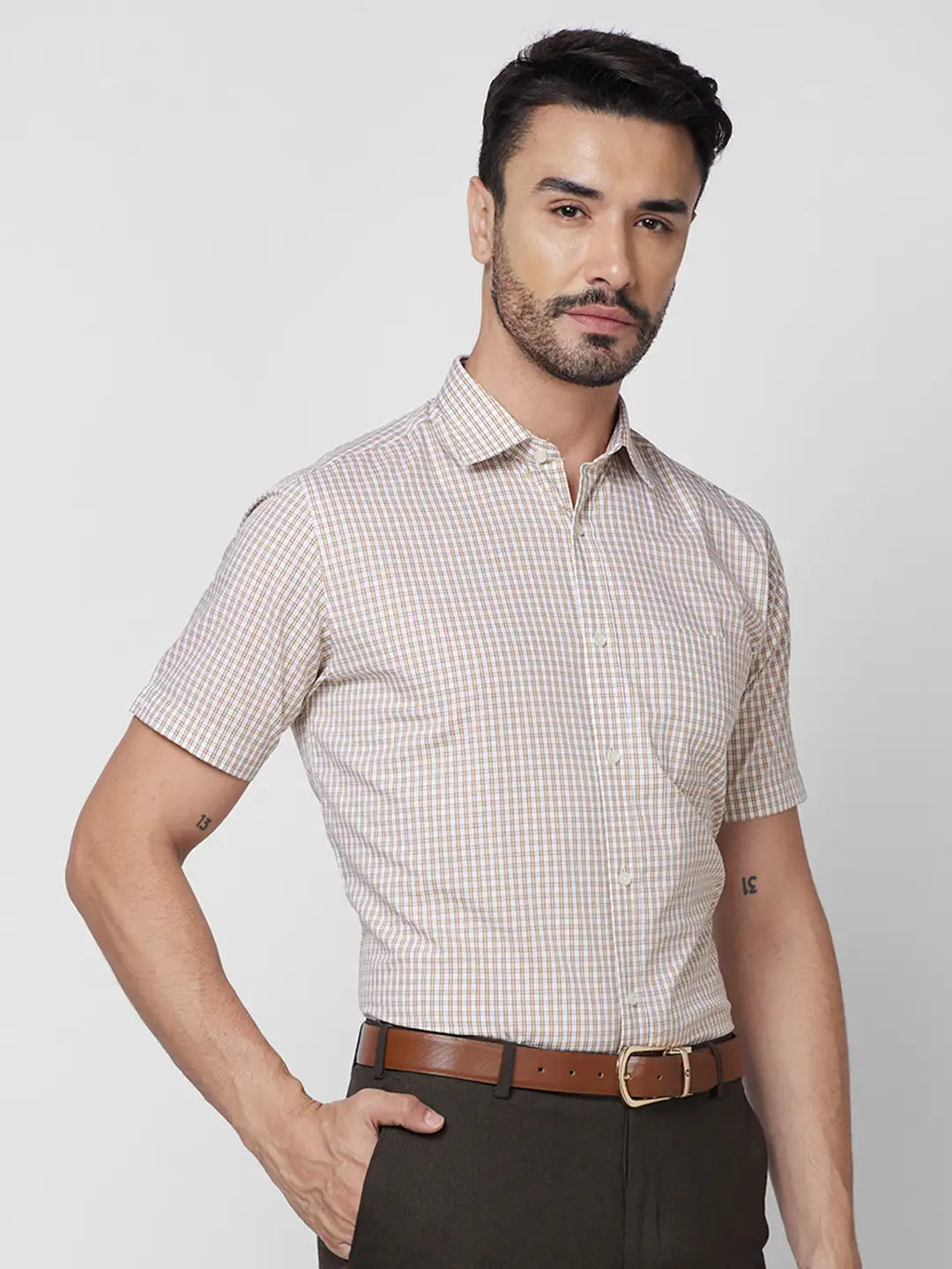 Park Avenue Men Red Checks Regular Fit Cotton Half Sleeve Ainsley Collar Shirt