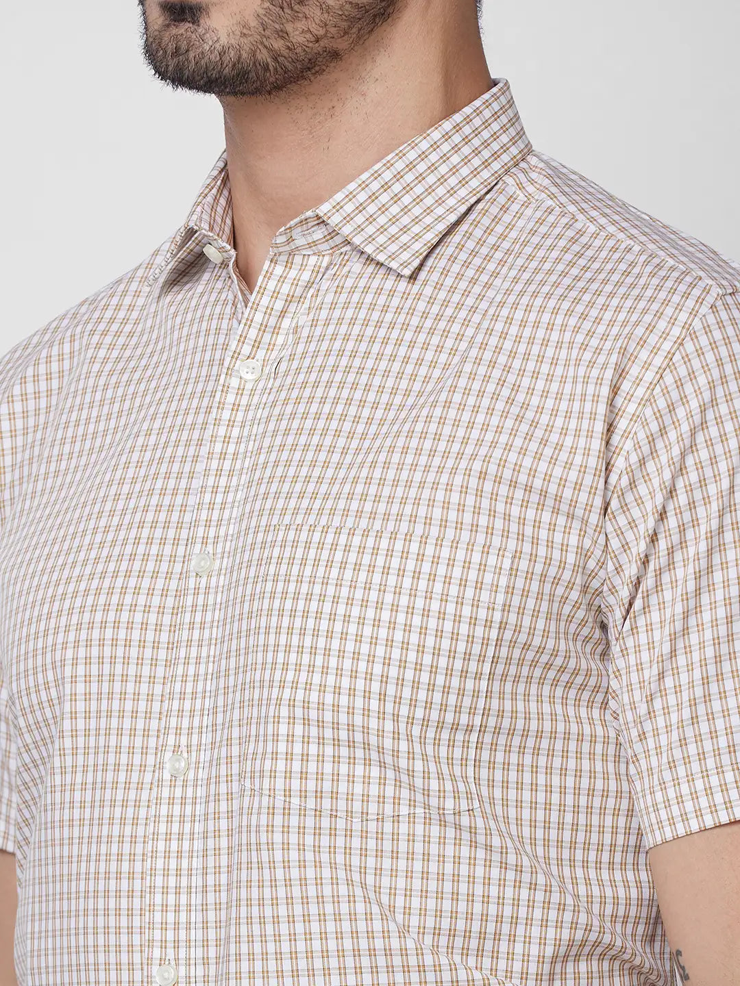 Park Avenue Men Red Checks Regular Fit Cotton Half Sleeve Ainsley Collar Shirt