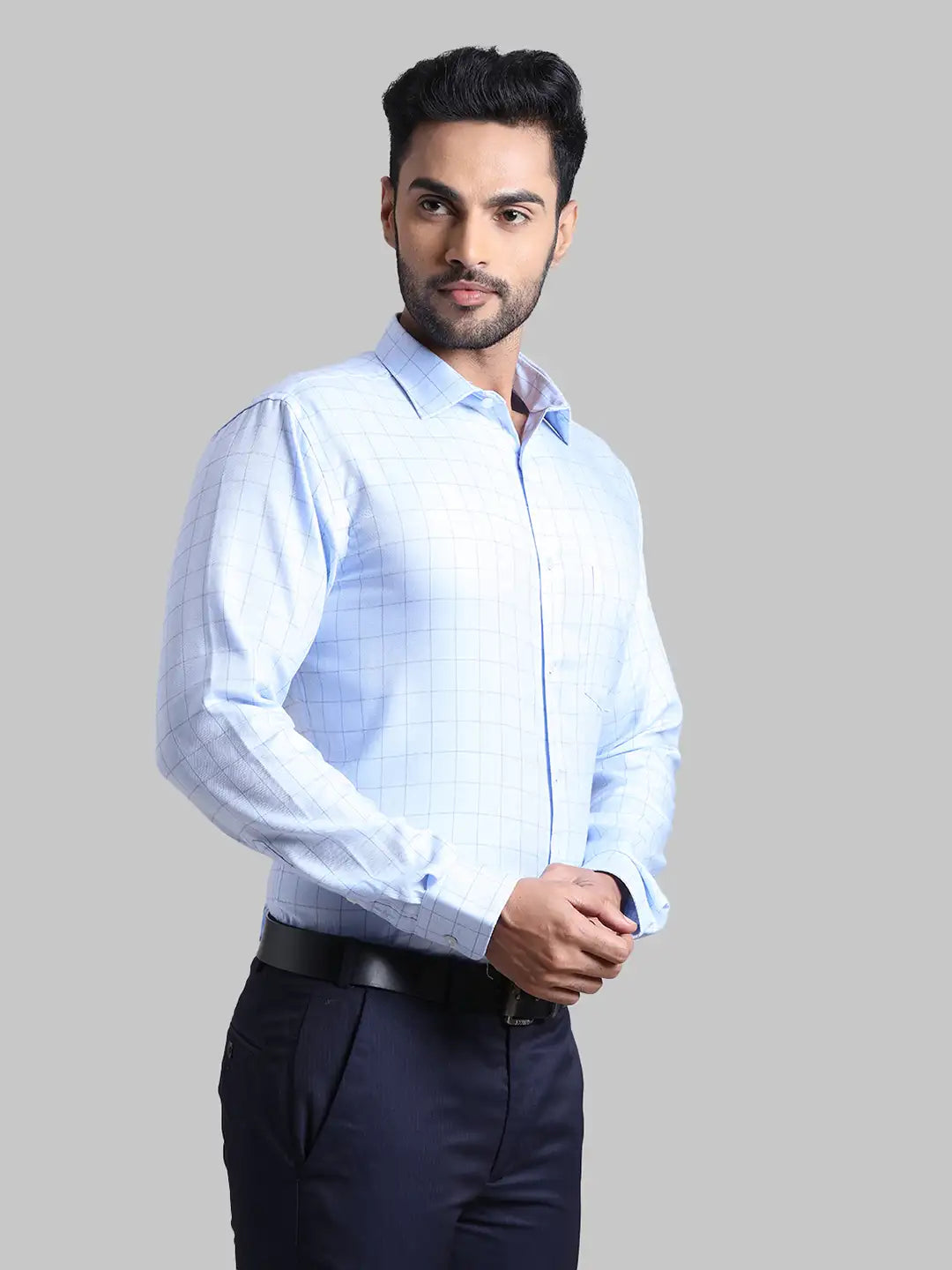Men Tailored Fit  Blue T-Shirt