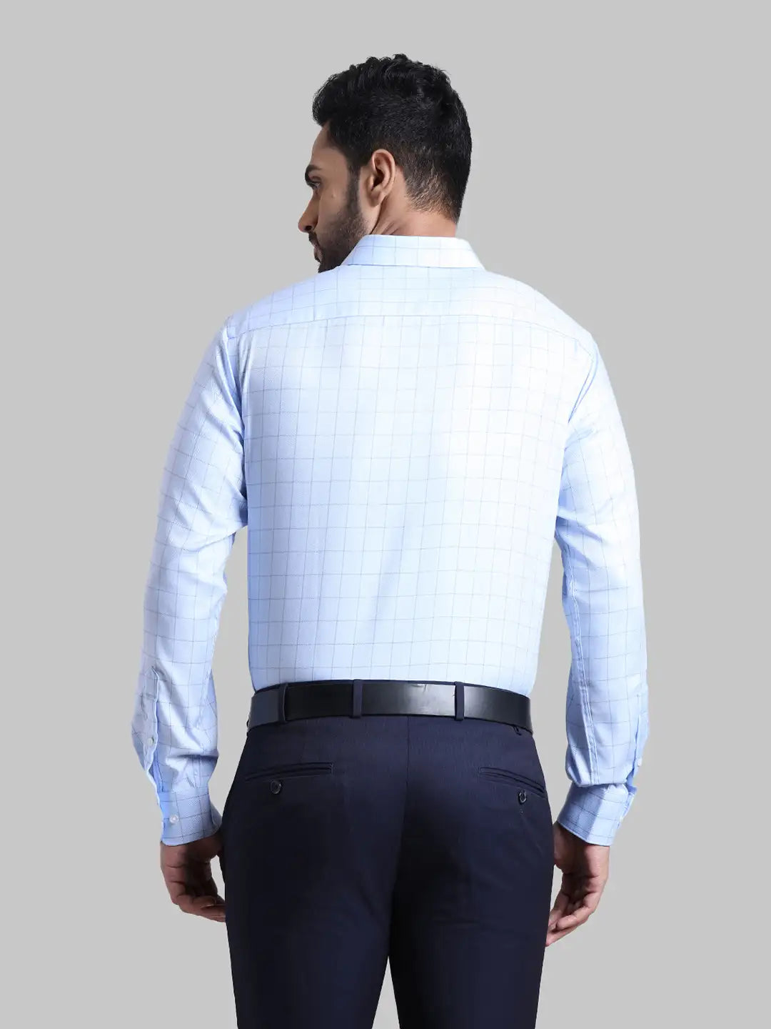 Men Tailored Fit  Blue T-Shirt