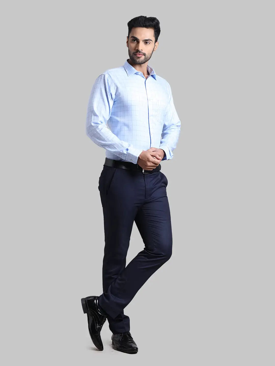 Men Tailored Fit  Blue T-Shirt