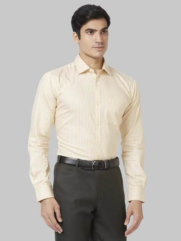 Men Slim Fit Blue Shirt