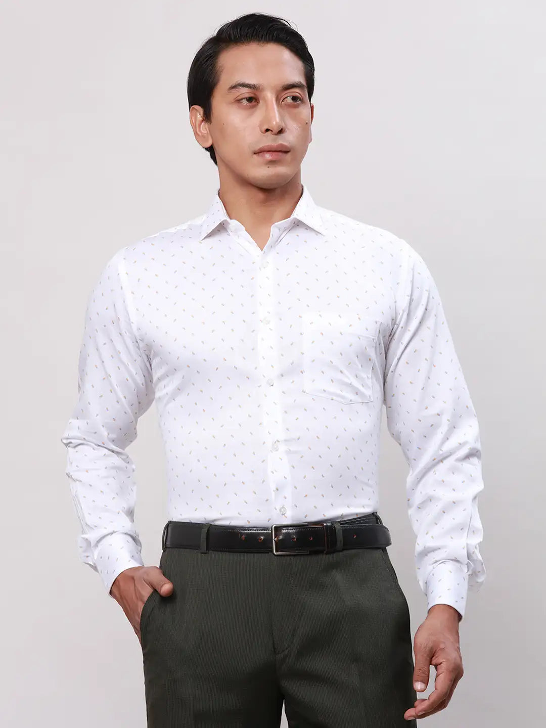 Park Avenue Men White Solid Slim Fit Cotton Blend Shirt